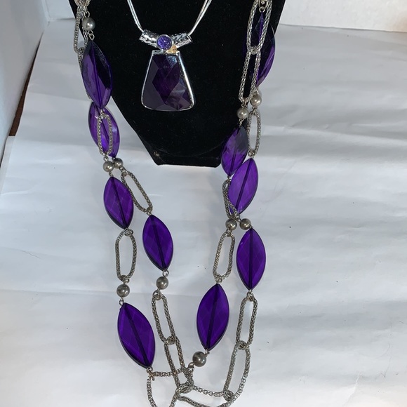 Large Lot Costume Jewelry - Picture 15 of 17